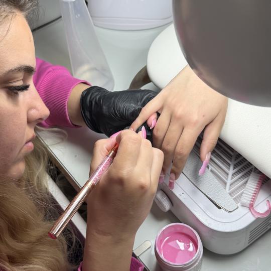 La Hermosa Beauty Studio #beograd Izlivanje noktiju Izlivanje noktiju gelom - XL dužina