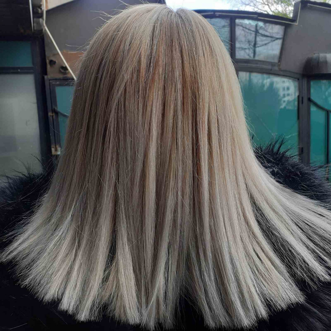 Salon Lepote Kaja #beograd Pramenovi Pramenovi na foliju - kosa srednje dužine