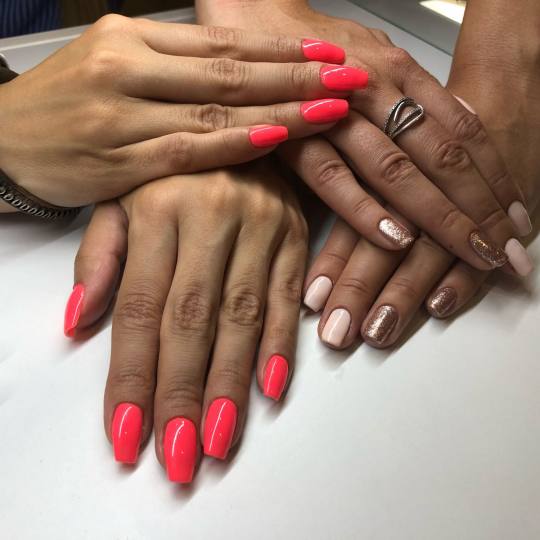Mademoiselle Beauty #beograd Gel lak Korekcija gel laka - ruke sa aparatnim manikirom