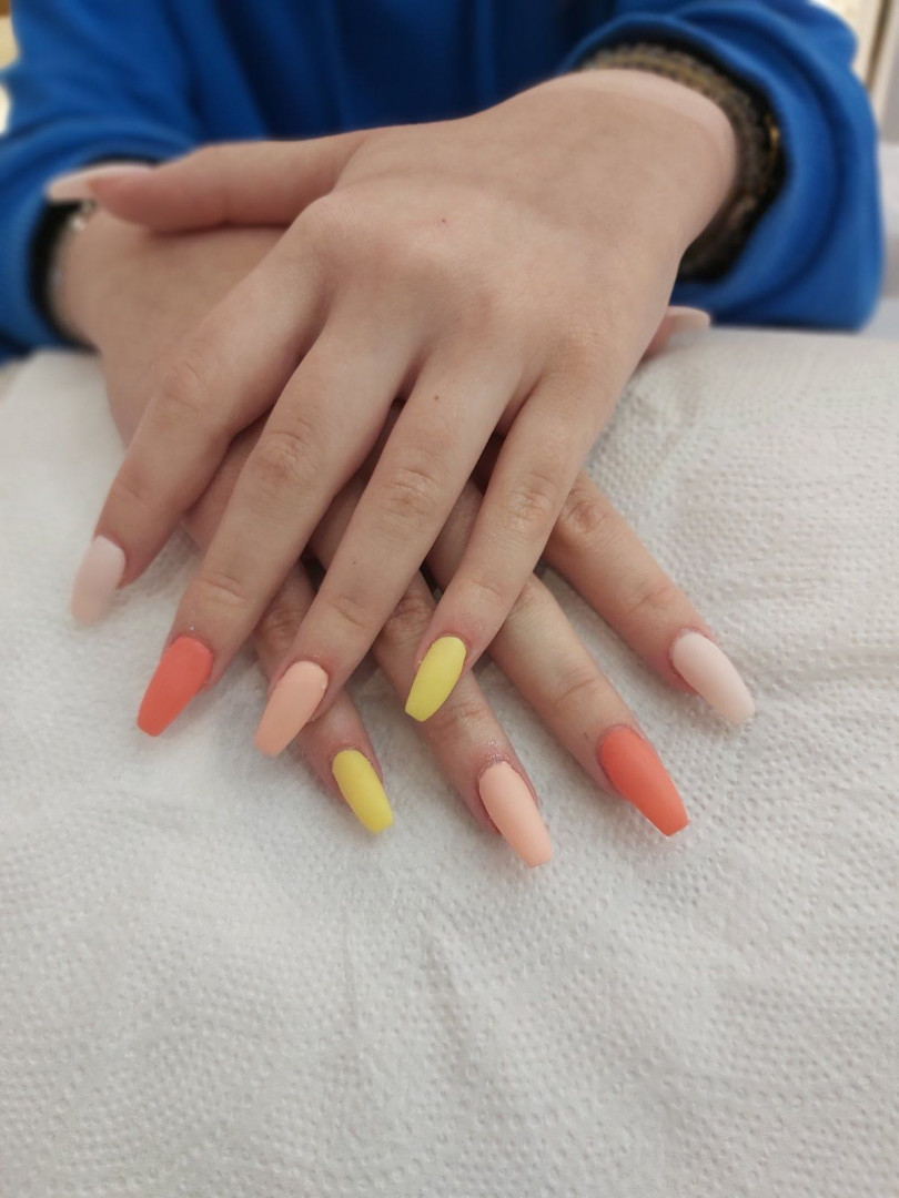 Nadogradnja noktiju tipsama + gel u boji - Alfaparf Nails, Beograd Nadogradnja noktiju Nokti Nadogradnja noktiju, Beograd, Karaburma, Višnjička banja