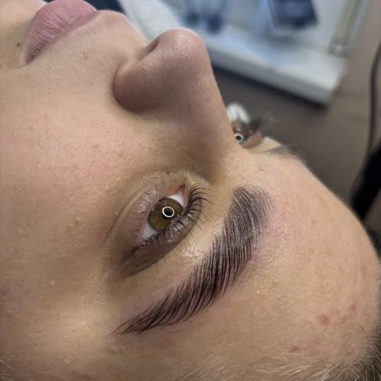 Mango beauty studio #novisad Trepavice Lash lift + Brow lift Lash & Brow Lift je estetski tretman ko