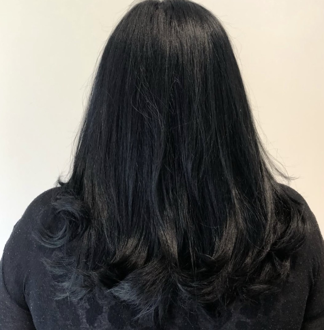 Blush hair studio #beograd Feniranje i stilizovanje Stilsko feniranje na četku - duga kosa