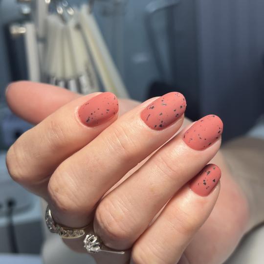 Mask #beograd Korekcija noktiju Korekcija / ojačavanje noktiju gel lakom - S dužina