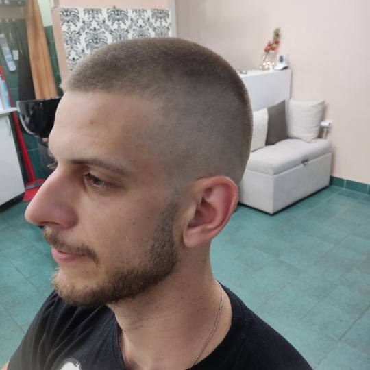 Candy S #novisad Muško šišanje Šišanje - fade metoda