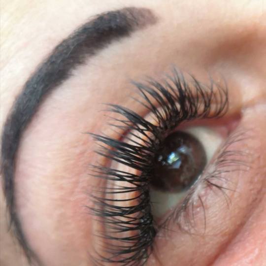 Kristal 888 Beauty #beograd Nadogradnja trepavica svilene trepavice Kristal888 Beauty salon BraceSrn