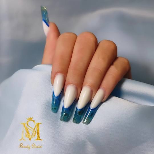 SM Beauty studio #nis Ojačavanje noktiju Građeni french