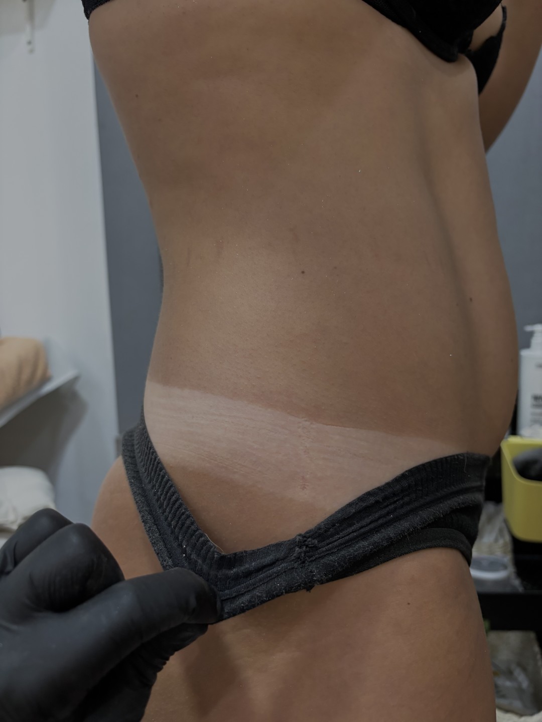 Mira 11 #beograd Air brush potamnjivanje kože Spray tan tretman