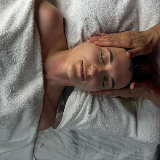 AmiSo Beauty Studio #novisad Masaža lica Dubokotkivna masaža lica + vrat + dekolte 45 min