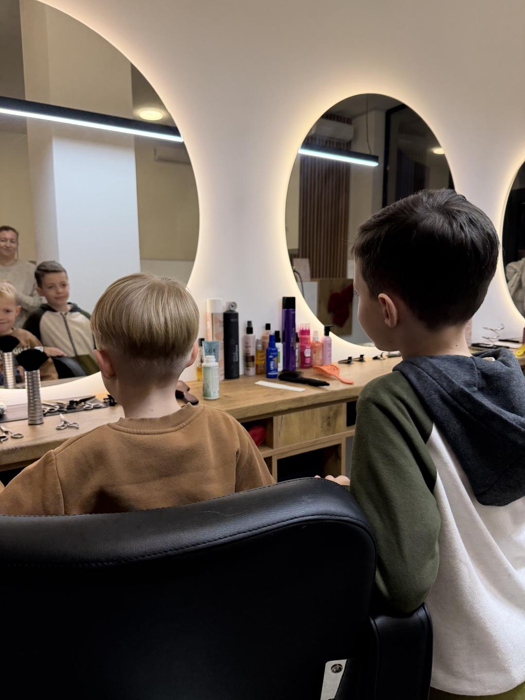 Muško šišanje + pranje kose - Studio Eleven Ladies&Gentlemen, Beograd Muško šišanje Muški frizeri Muško šišanje, Beograd, Zvezdara