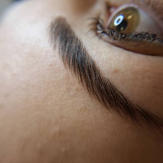 Beauty Studio by Milica Pavlović #beograd Obrve Brow lift Ovo je tretman u kome obrve dobijaju defi
