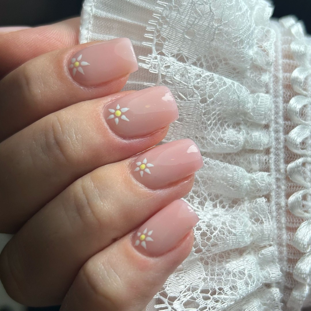 Moon Beauty Bar #beograd Ojačavanje noktiju Ojačavanje noktiju gelom