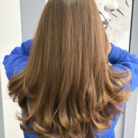 Hair studio mii #beograd Feniranje i stilizovanje Feniranje na ravno - duga kosa