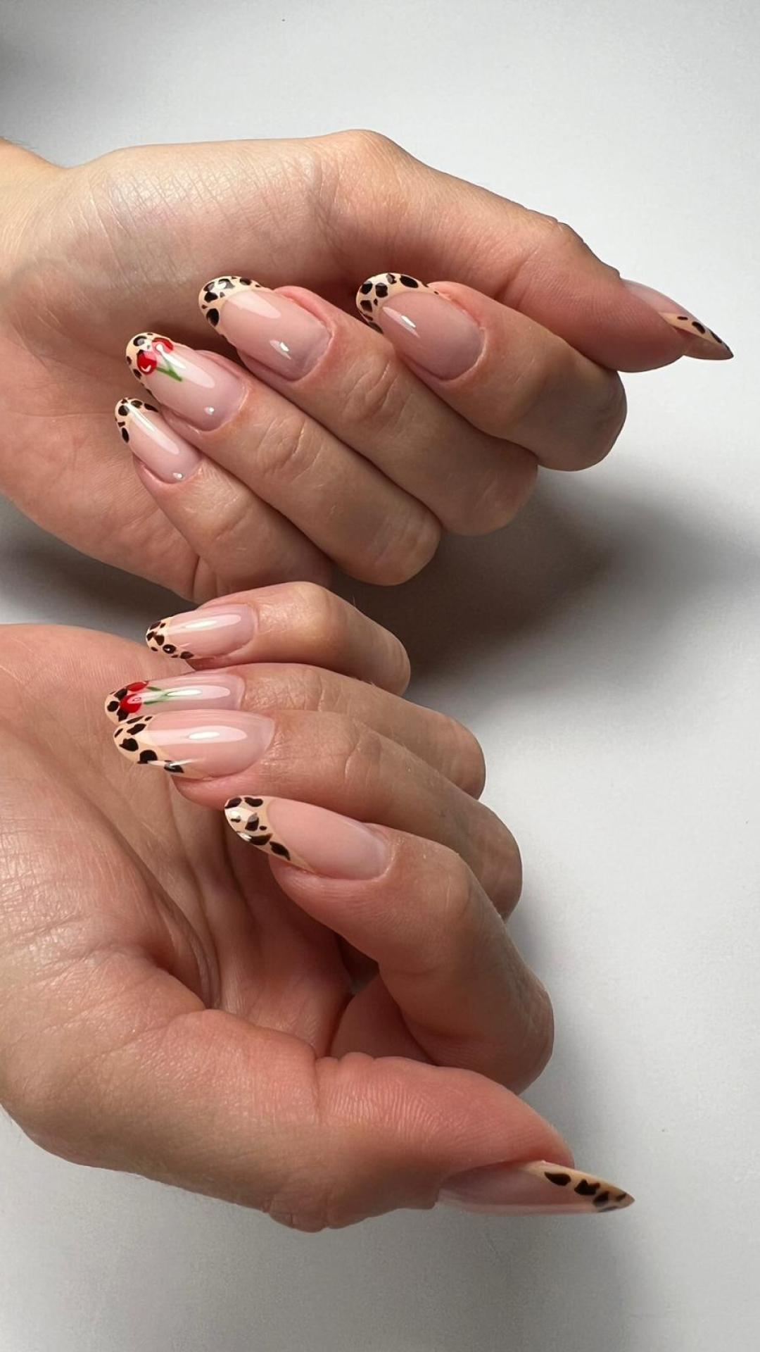 Studio TT #beograd Ojačavanje noktiju Ojačavanje prirodnih noktiju gelom - S / M dužina