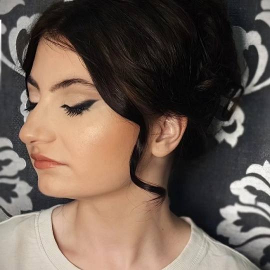 Glow Star #beograd Make-up / šminkanje Profesionalno šminkanje matura