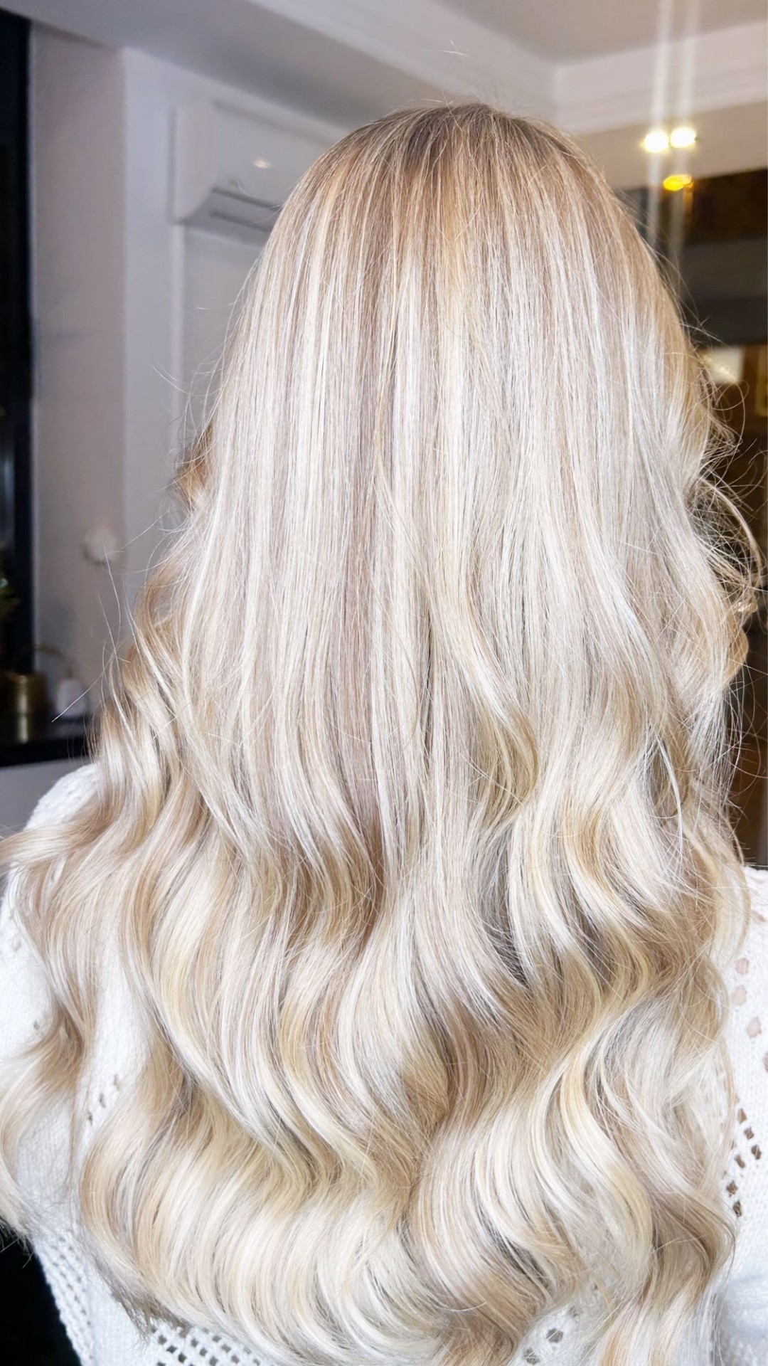 Esthetique Privé #beograd Pramenovi Pramenovi na foliju +Preliv + Feniranje +Šišanje +Black Caviar tretman