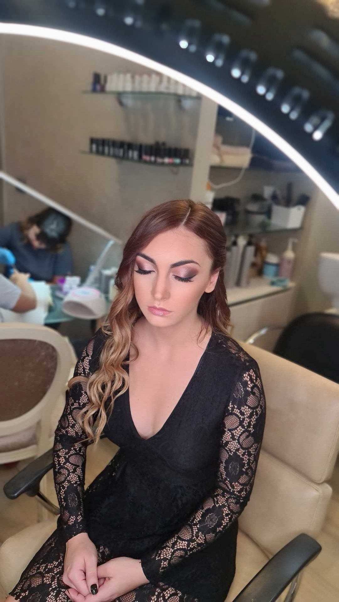 Bibi beauty centar #beograd Make-up / šminkanje Profesionalno šminkanje + feniranje ravno