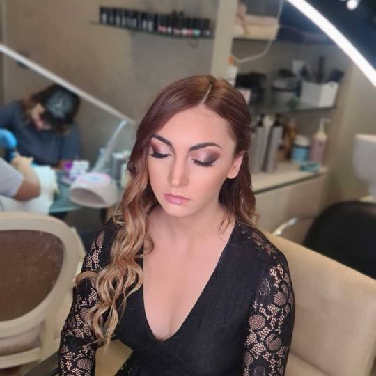 Bibi beauty centar #beograd Make-up / šminkanje Profesionalno šminkanje + feniranje ravno makeup b