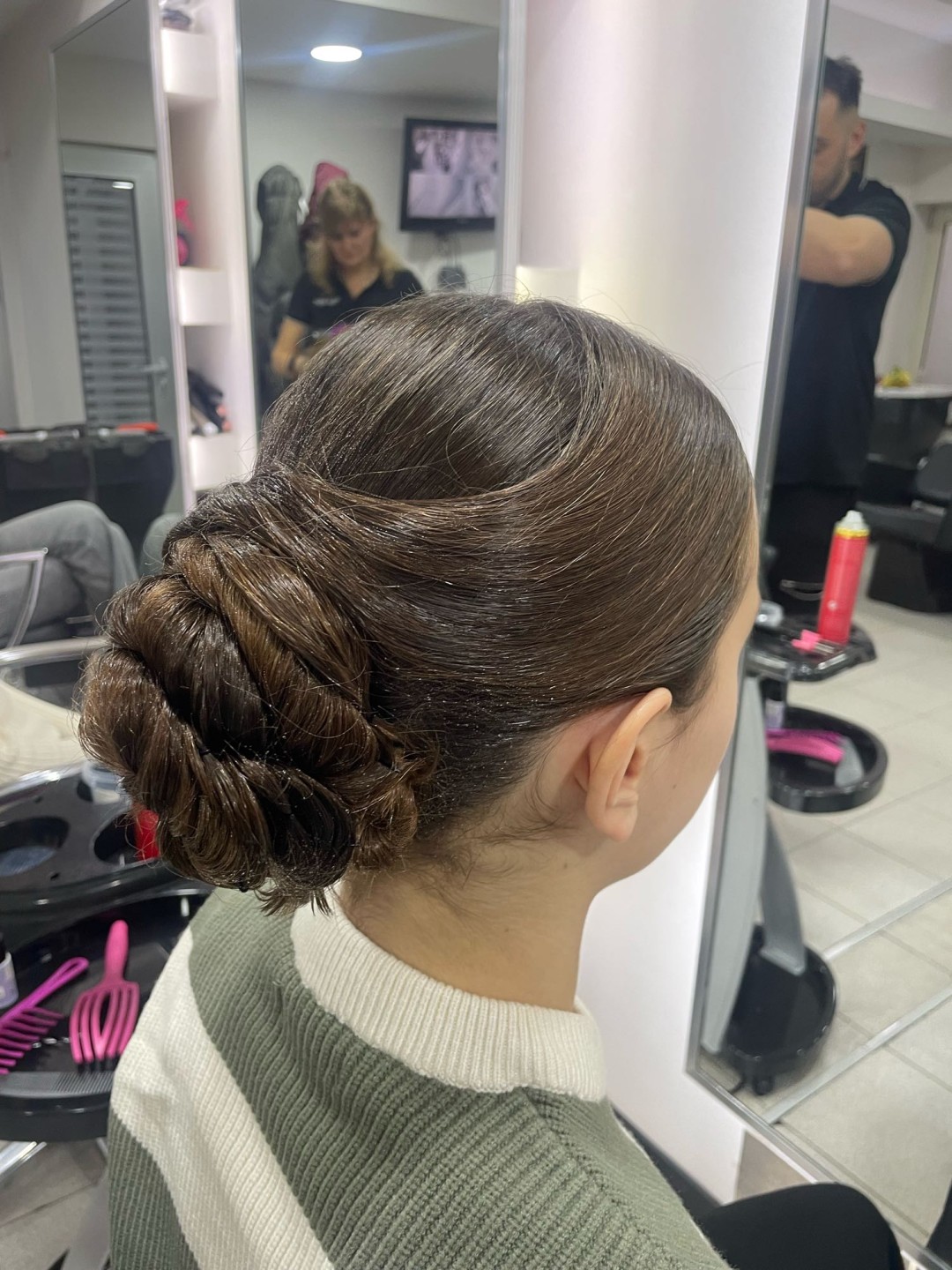 Nikola @ Aleksa #beograd Svečane i frizure za svadbu Svečana frizura - kosa srednje dužine