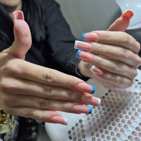 Krispy tattoo & nails #beograd Izlivanje noktiju Izlivanje noktiju gelom - L dužina Izlivanje nokti