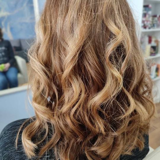 Velaris #beograd Pramenovi Ombre / sombre / balayage - duga kosa sencenje kose