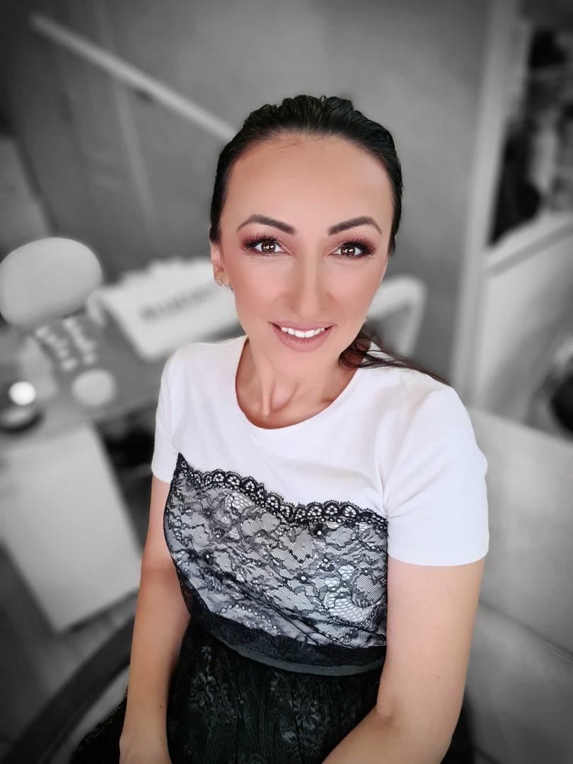 Bibi beauty centar #beograd Make-up / šminkanje Profesionalno šminkanje + veštačke trepavice