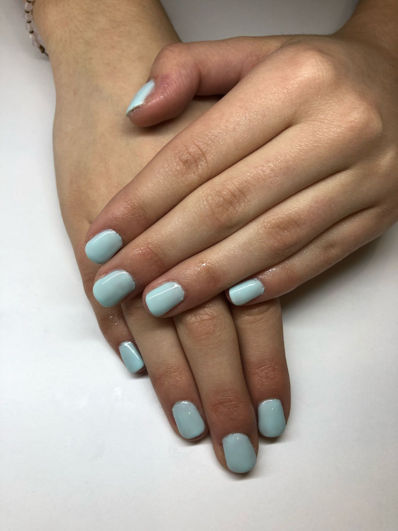 Mademoiselle Beauty #beograd Gel lak Gel lak - ruke sa aparatnim manikirom