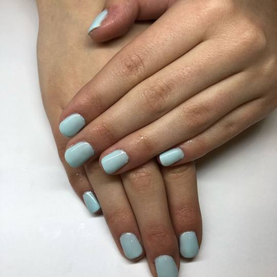 Mademoiselle Beauty #beograd Gel lak Gel lak - ruke sa aparatnim manikirom