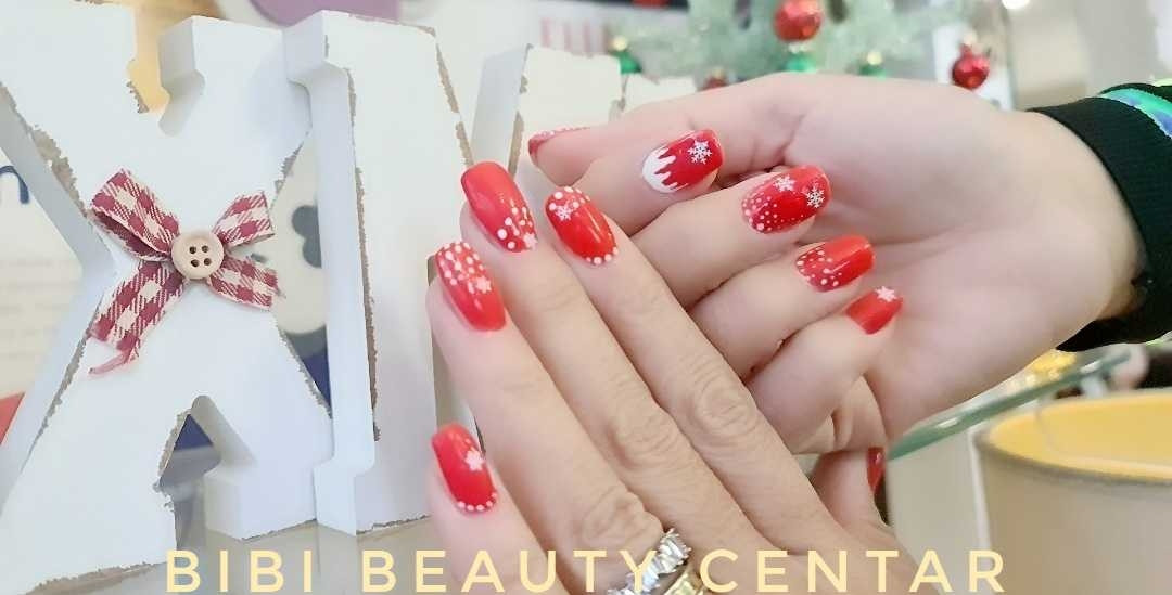 Bibi beauty centar #beograd Izlivanje noktiju Izlivanje noktiju gelom - dugi nokti