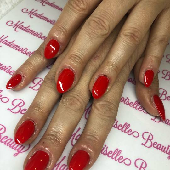 Mademoiselle Beauty #beograd Nadogradnja noktiju
