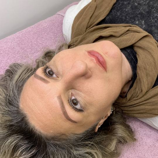 Aurora Beauty Studio #beograd Trajna šminka Puder obrve Puder obrvice + usnice 😍😍😍