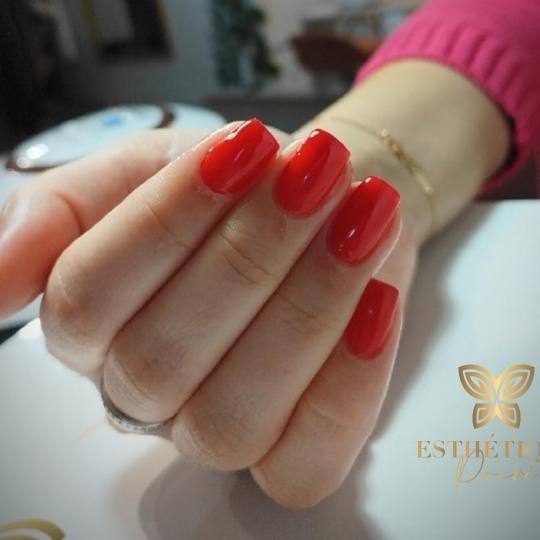 Esthetique Privé #beograd Izlivanje noktiju Izlivanje noktiju gelom M dužina