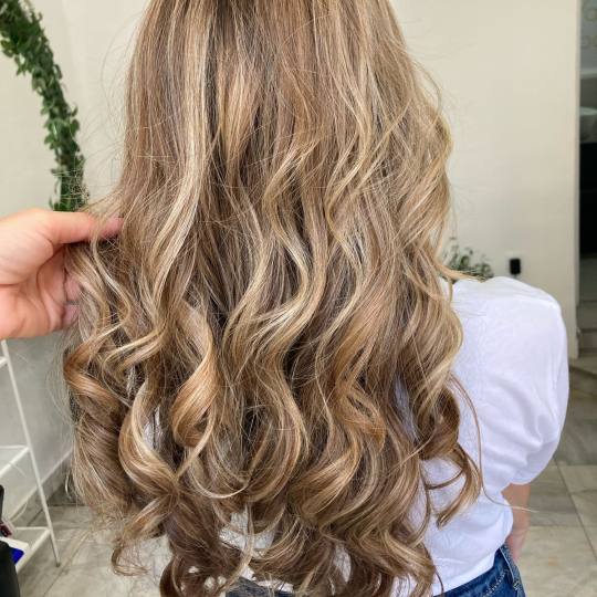 Atelje Glossy Hair usluga