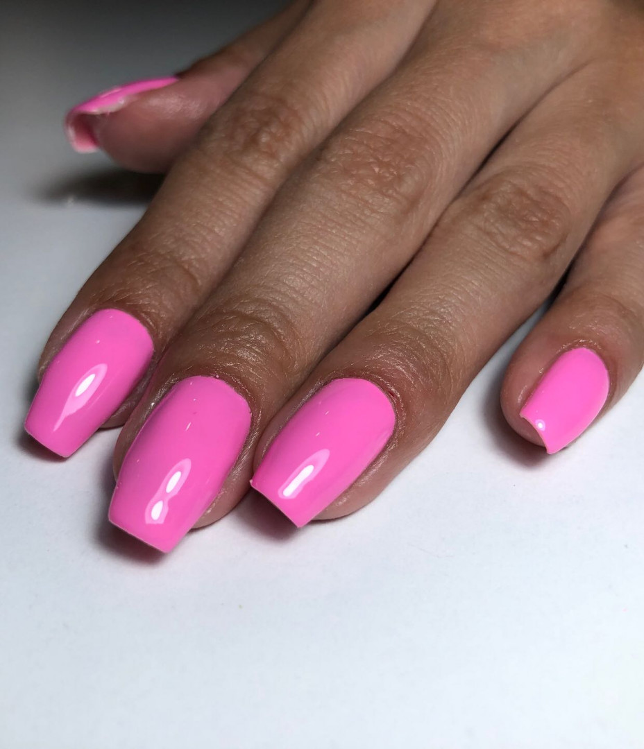 Mademoiselle Beauty #beograd Gel lak Korekcija gel laka - ruke sa aparatnim manikirom