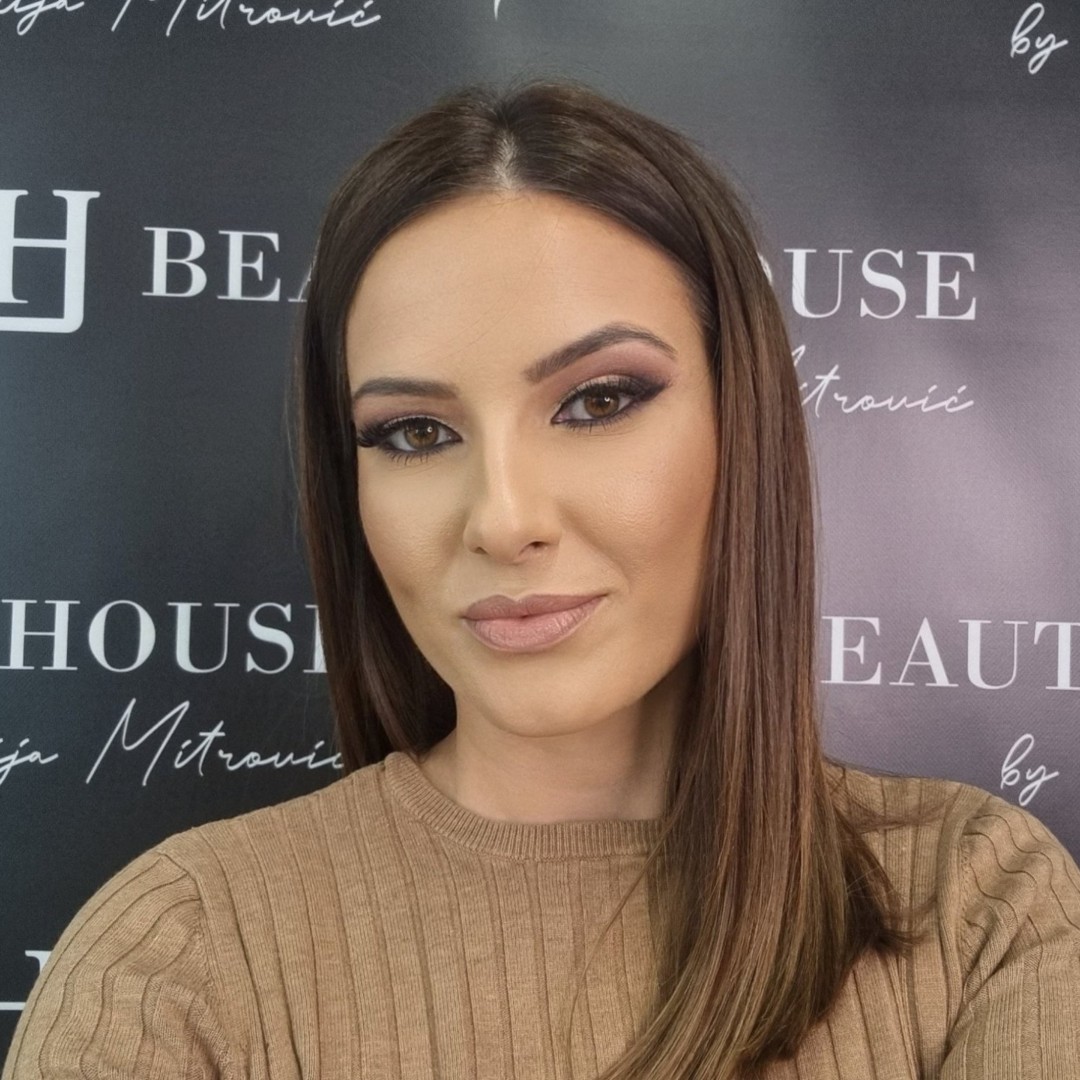 Beauty House by Marija Mitrović #nis Make-up / šminkanje Profesionalno šminkanje + veštačke trepavice