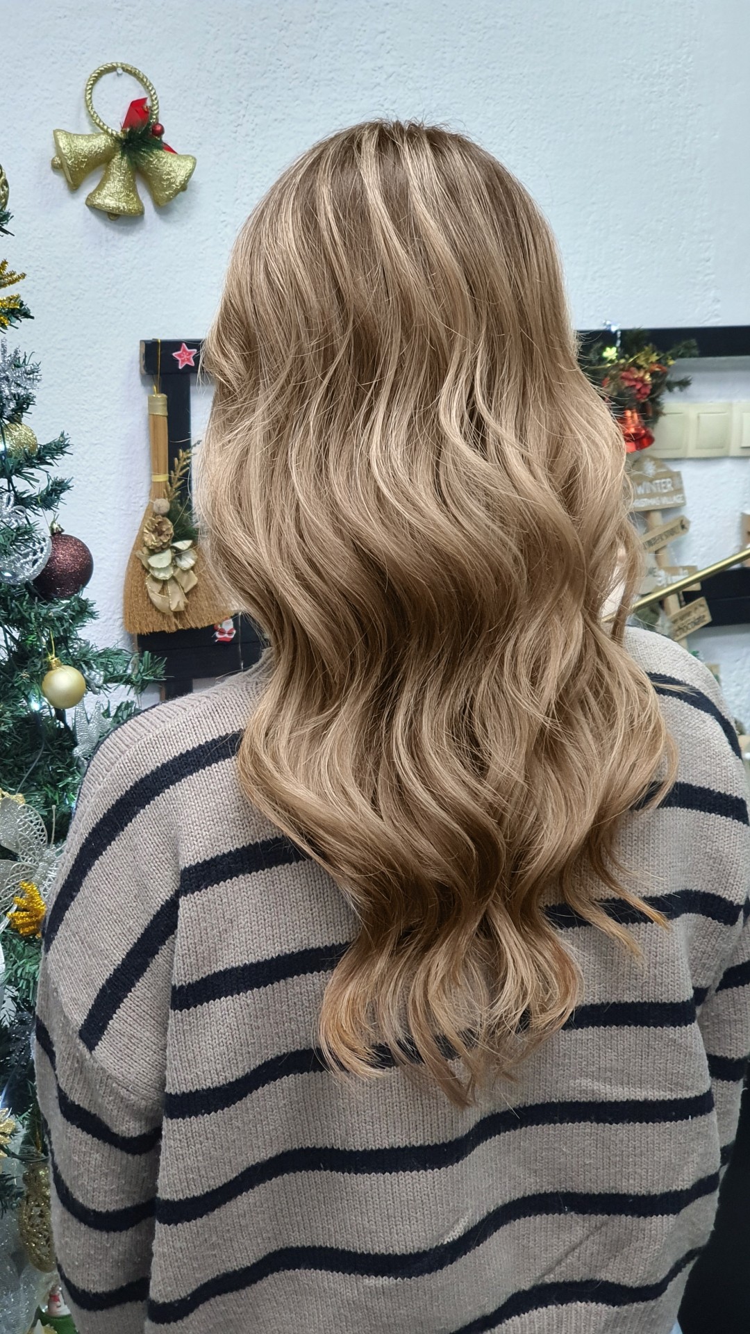 Šatiranje - duga kosa - Fancy L.V., Beograd Farbanje kose Frizerski saloni Farbanje kose, Beograd, Centar, Stari grad, Dorćol