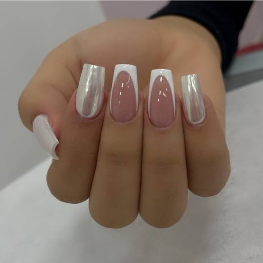 Esthetique Privé #beograd Izlivanje noktiju Izlivanje noktiju gelom - L dužina
