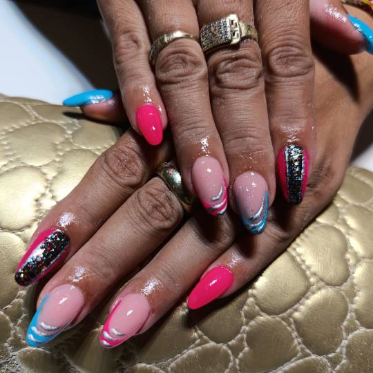 Nail Studio MPN #beograd Izlivanje noktiju Izlivanje noktiju gelom - S / M / L dužina