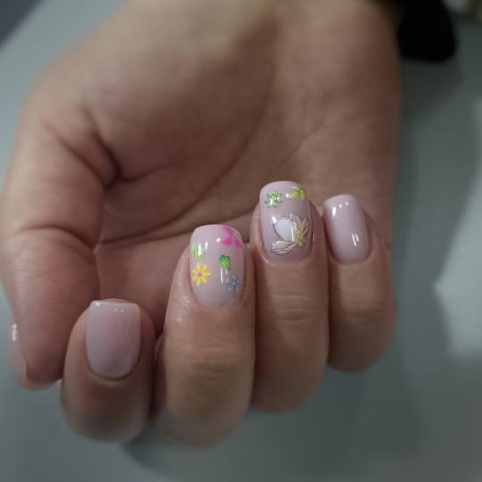 Nails by Helena #beograd Ojačavanje noktiju Ojačavanje prirodnih noktiju + ruski manikir - S duži