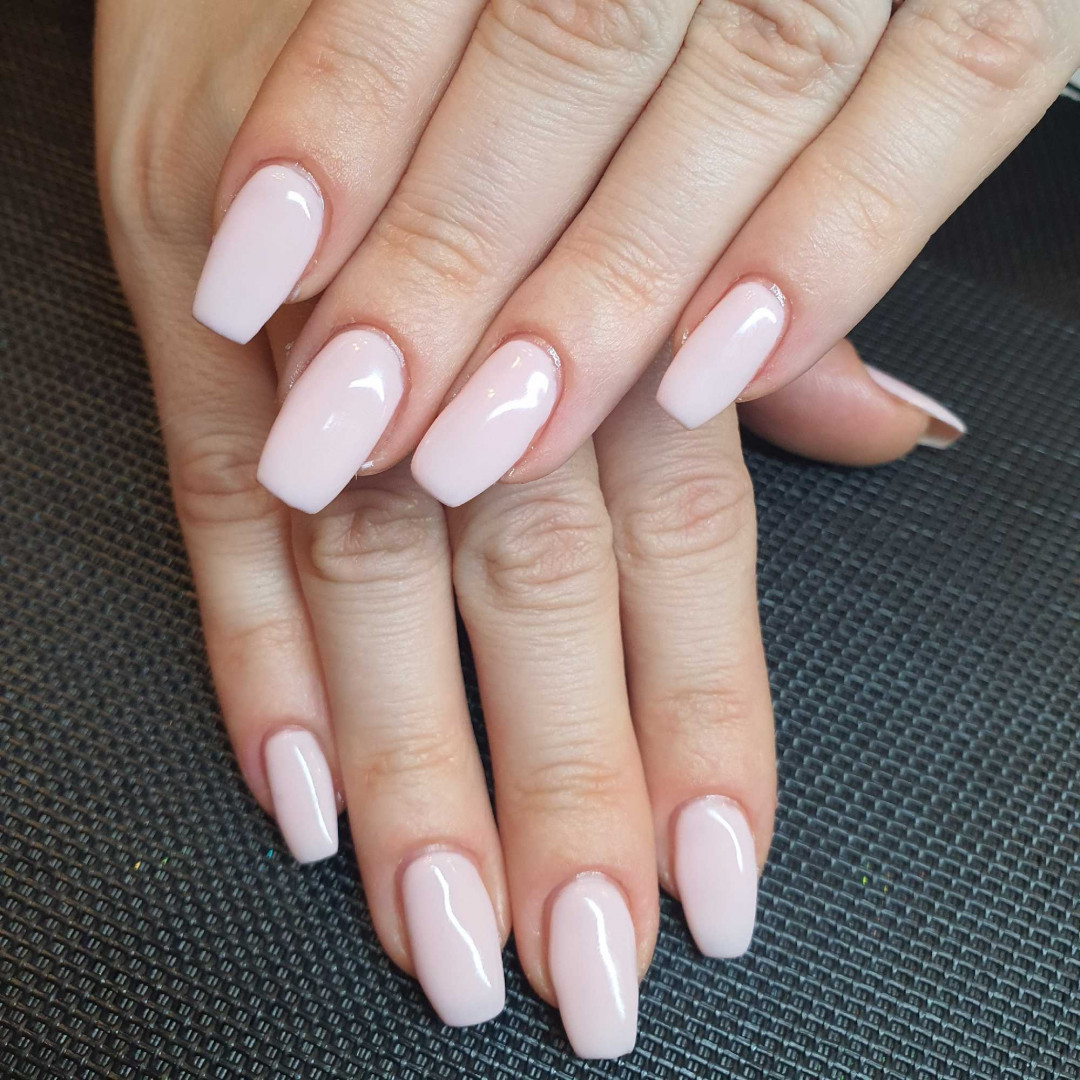 Right Beauty #beograd Ojačavanje noktiju Ojačavanje noktiju gelom dužina 1