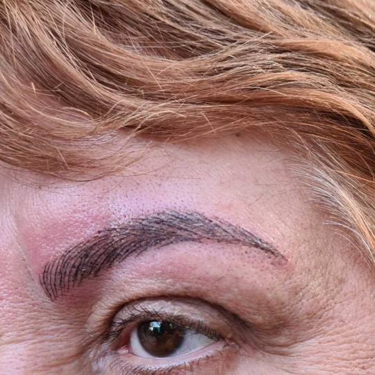 SunBox #beograd Obrve Japansko iscrtavanje obrva Kvalitetan pigment, brzina rada, potpuno prirodan i