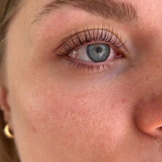 Impresivna i svoja #beograd Trepavice Lash lift + farbanje trepavica