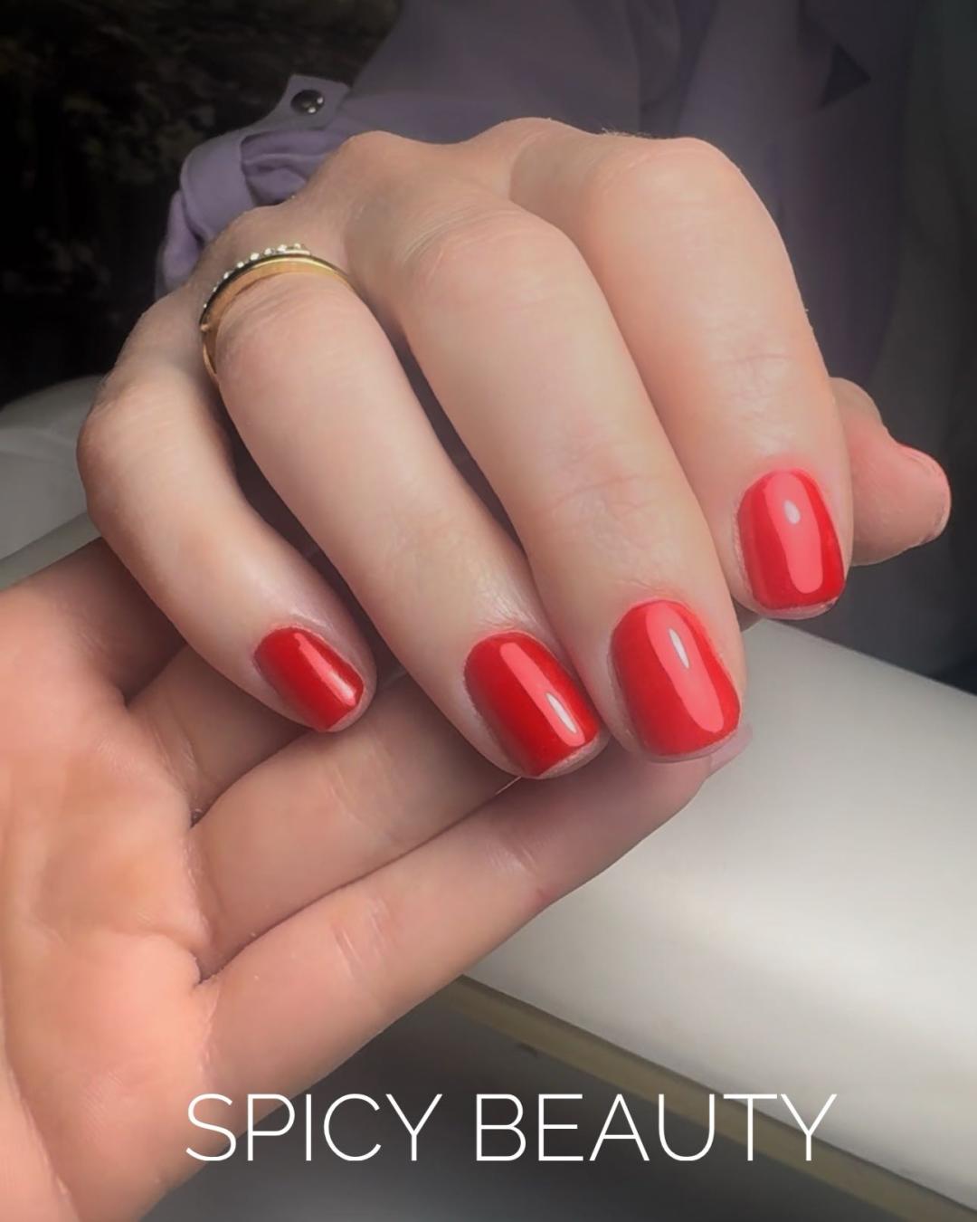 Spicy beauty #beograd Ojačavanje noktiju Ojačavanje noktiju rubber bazom - S dužina