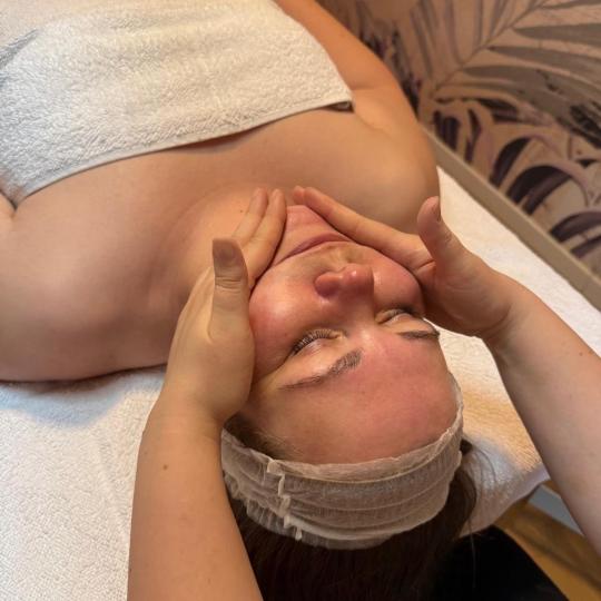 Agave beauty bar #beograd Masaža za opuštanje / relax / antistres Relax masaža celog tela - 60 mi