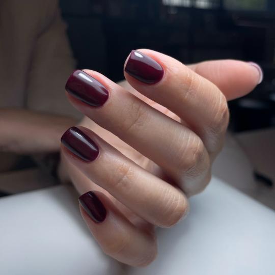 Nails Studio #beograd Ojačavanje noktiju Gel lak / rubber baza