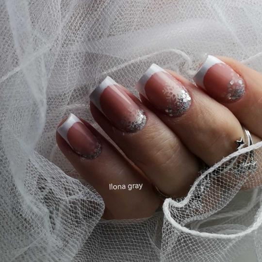 Ilona Gray #beograd Izlivanje noktiju Izlivanje noktiju gelom - S dužina french, ombre i ukrasavanj
