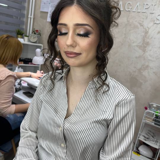 Agapi Studio #nis Make-up / šminkanje Profesionalno šminkanje bez trepavica