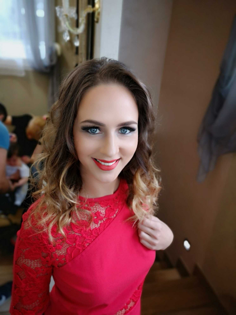 Bibi beauty centar #beograd Make-up / šminkanje Profesionalno šminkanje + veštačke trepavice
