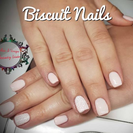 Chic & Unique #beograd Gel lak Gel-lak sa crtezom na jednom noktu Gel lak Zaboravite na nezgode sa l
