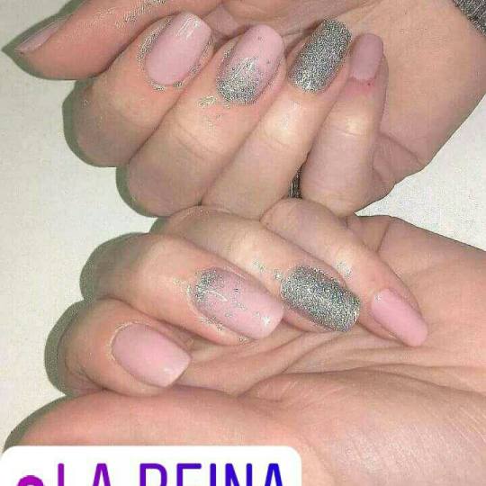 La Reina #beograd Gel lak Gel lak - ruke + noge
