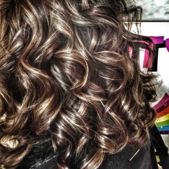Bibi beauty centar #beograd Pramenovi Pramenovi na foliju u 1 / 2 boje / blanšem + preliv - kosa sr
